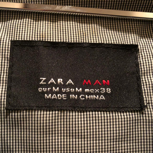 ZARA(ザラ)の【値下げ】ZARA MAN カモフラ柄 ダウンベスト メンズのジャケット/アウター(ダウンベスト)の商品写真