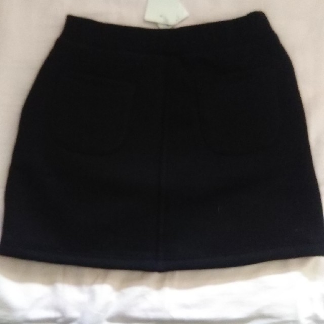 UNIQLO(ユニクロ)のユニクロ 女児用ボアスウェットスカート 黒 120 キッズ/ベビー/マタニティのキッズ服女の子用(90cm~)(スカート)の商品写真