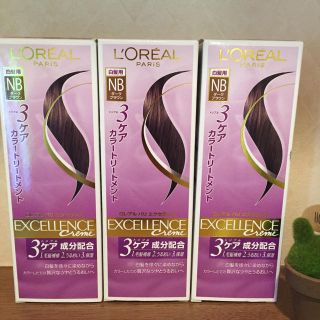 ロレアルパリ(L'Oreal Paris)のロレアルパリ エクセランス 白髪用 3ケアカラートリートメント(カラーリング剤)