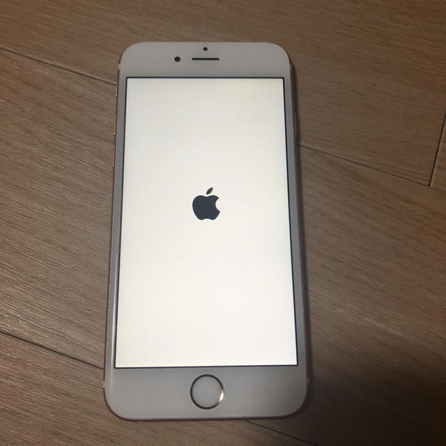 Apple(アップル)のiPhone6s 64GB ローズゴールド スマホ/家電/カメラのスマートフォン/携帯電話(スマートフォン本体)の商品写真