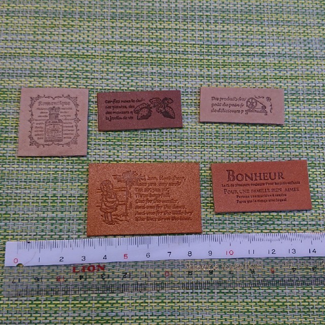 刺繍・布・皮タグ ハンドメイドセット ハンドメイドの素材/材料(各種パーツ)の商品写真