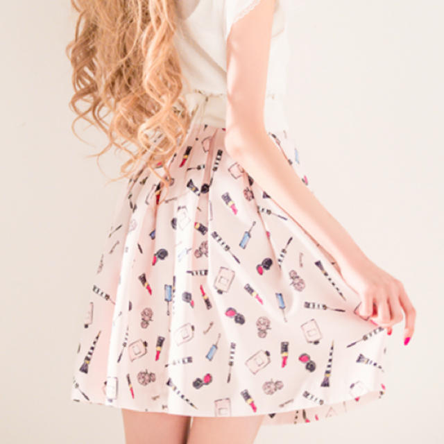 EmiriaWiz(エミリアウィズ)のEmiriaWizコスメモチーフタックスカート レディースのスカート(ミニスカート)の商品写真