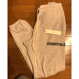 フィアオブゴッド(FEAR OF GOD)のfog ESSENTIALS パンツ(スウェット)