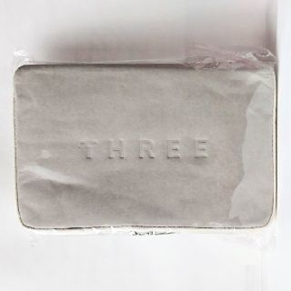 スリー(THREE)の💜新品未開封💜非売品💎THREE 保温・保冷ポーチ(ポーチ)