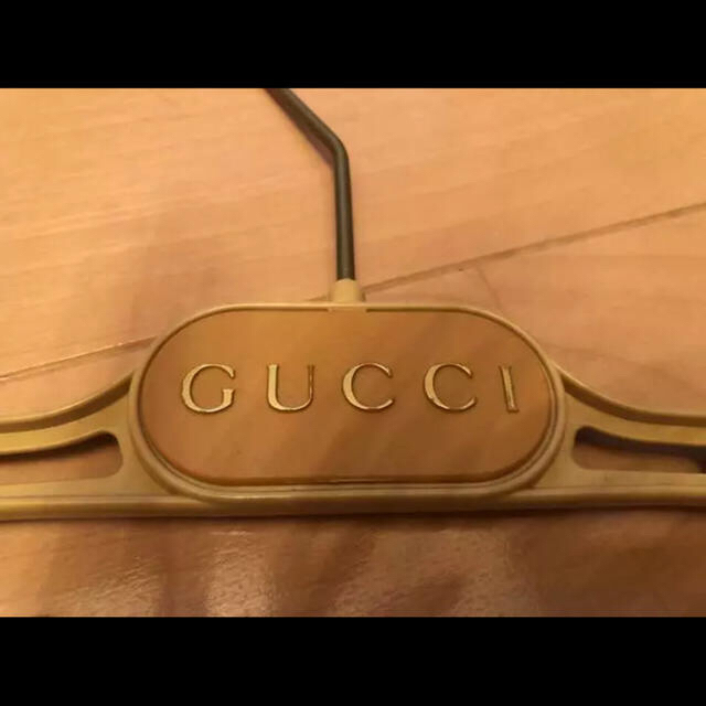 Gucci(グッチ)のGUCCI ハンガー  インテリア/住まい/日用品の収納家具(押し入れ収納/ハンガー)の商品写真