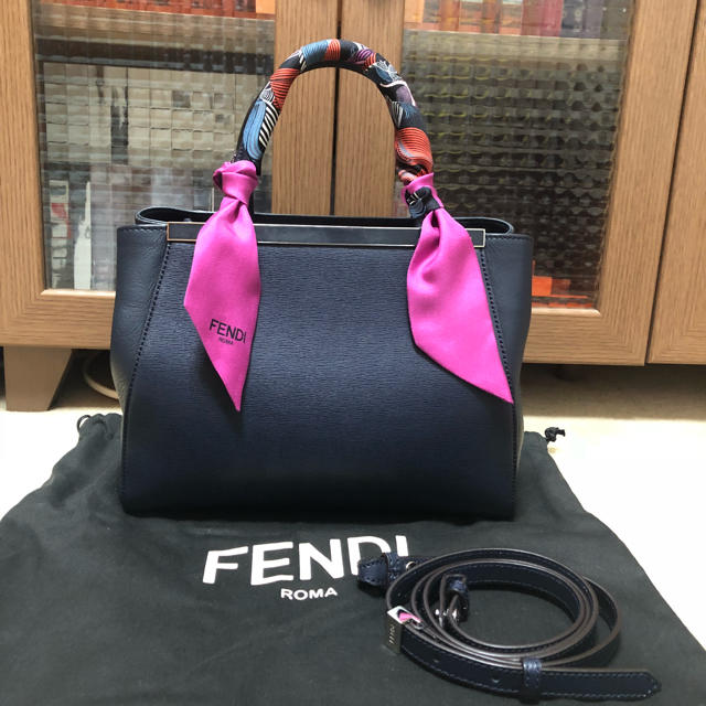 ☆超目玉】 FENDI - 新品同様 フェンディ プチトゥージュール ネイビー