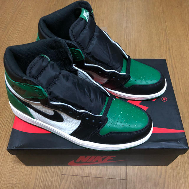 NIKE(ナイキ)のAir Jordan 1 Retro High OG  Pine Green メンズの靴/シューズ(スニーカー)の商品写真