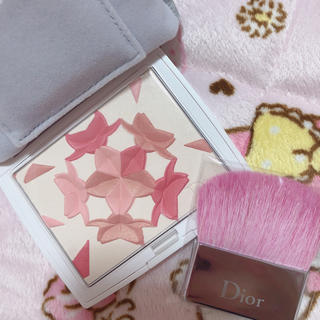 ディオール(Dior)のDior スノーブラッシュ&ブルーム パウダー(チーク)