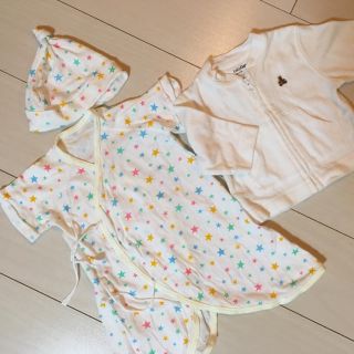 ベビーギャップ(babyGAP)の☆新生児セット☆カーディガン＆コンビ肌着＆帽子 60(カーディガン/ボレロ)