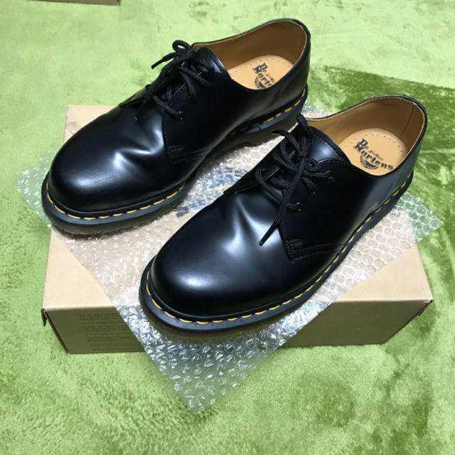 Dr.Martens(ドクターマーチン)の大特価！国内正規品！ドクターマーチン 3ホール  メンズの靴/シューズ(スニーカー)の商品写真