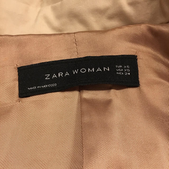 ZARA(ザラ)のZARA  ショートトレンチ  ほぼ新品 レディースのジャケット/アウター(トレンチコート)の商品写真