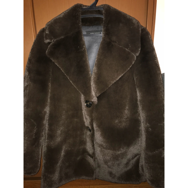 ZARA(ザラ)のZARA  FAUX FUR COAT レディースのジャケット/アウター(毛皮/ファーコート)の商品写真