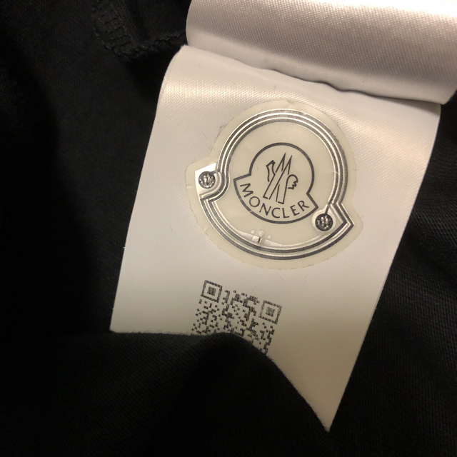 MONCLER Tシャツの通販 by フラミンゴ♡｜モンクレールならラクマ - モンクレール 好評在庫あ