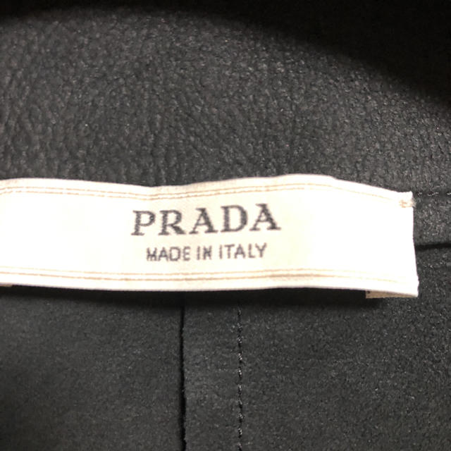 PRADA(プラダ)の正規品 PRADA プラダ レザー ジャケット ブルゾン レディースのジャケット/アウター(その他)の商品写真
