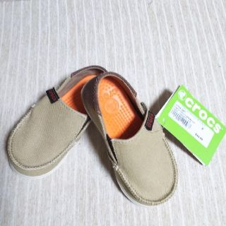 クロックス(crocs)のもち様専用  クロックスキッズスニーカー(サンダル)