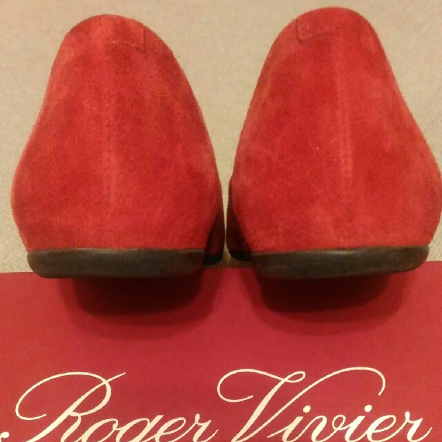 ROGER VIVIER(ロジェヴィヴィエ)のRoger vivier ロジェヴィヴィエ　スエード35 レディースの靴/シューズ(バレエシューズ)の商品写真