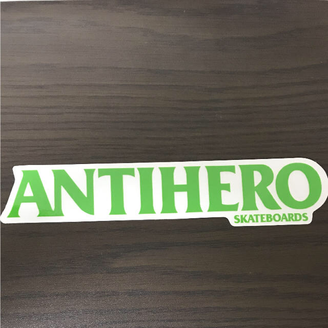 ANTIHERO(アンチヒーロー)の【縦4.2cm横22.2cm】ANTIHERO skateboardステッカー 自動車/バイクのバイク(ステッカー)の商品写真