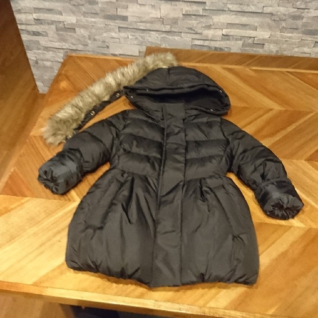 babyGAP(ベビーギャップ)の星様 専用ページ キッズ/ベビー/マタニティのキッズ服女の子用(90cm~)(コート)の商品写真