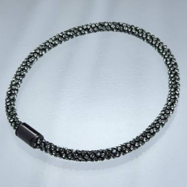 SWAROVSKI(スワロフスキー)の【値下】【NEZCA】9mmミラーブラックネックレス【SWAROVSKI】 メンズのアクセサリー(ネックレス)の商品写真