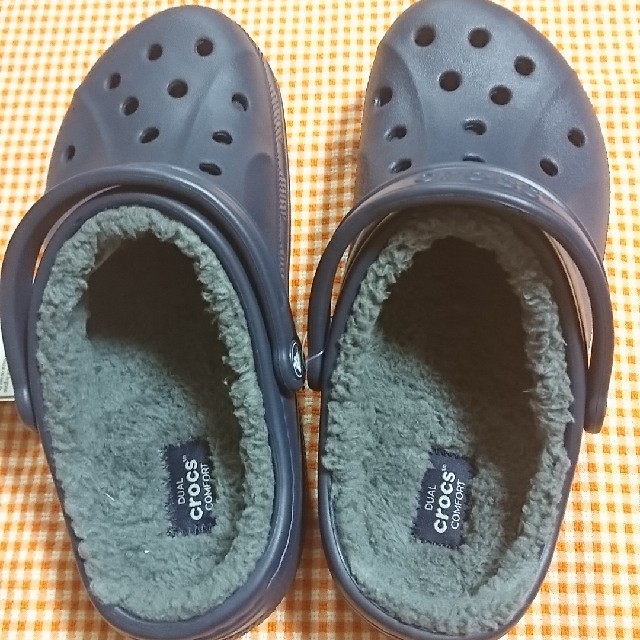 crocs(クロックス)のクロックス winter clog ネイビー&チャコール M8W10 メンズの靴/シューズ(サンダル)の商品写真