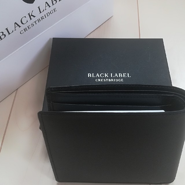BLACK LABEL CRESTBRIDGE(ブラックレーベルクレストブリッジ)の【新品箱付き】ブラックレーベル クレストブリッジ 二つ折りウォレット 牛革レザー メンズのファッション小物(折り財布)の商品写真