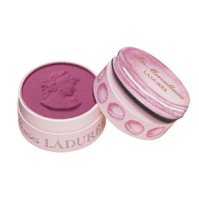 Les Merveilleuses LADUREE(レメルヴェイユーズラデュレ)の新品❤︎ ミニプレストチークカラー / 105 レ・メルヴェイユーズラデュレ コスメ/美容のベースメイク/化粧品(チーク)の商品写真