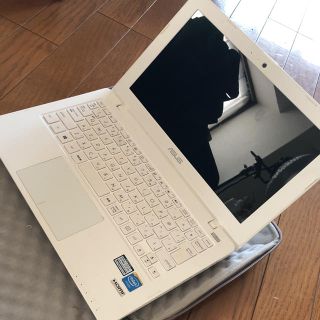 エイスース(ASUS)のASUS ネットブック X200M  中古(ノートPC)