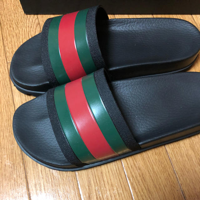 Gucci(グッチ)のGucci スライドサンダル 確実正規品 メンズの靴/シューズ(サンダル)の商品写真