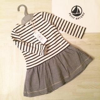 プチバトー(PETIT BATEAU)の【新品】プチバトー チュビックマリニエール ワンピース 18m (ワンピース)