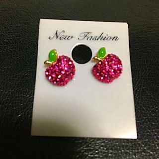 アップルピアス♥️(ピアス)