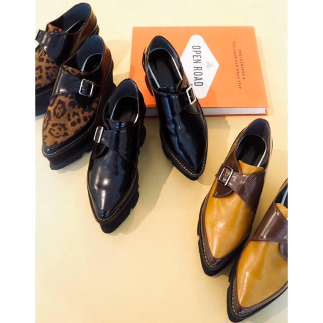 MURUA(ムルーア)のMURUAベロアソールローファー レディースの靴/シューズ(ローファー/革靴)の商品写真