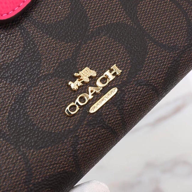 COACH(コーチ)のCOACHの二つ折り財布です メンズのファッション小物(折り財布)の商品写真