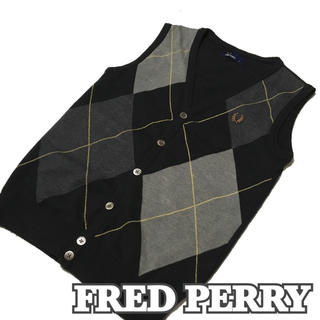 フレッドペリー ニットベストの通販 37点 | FRED PERRYを買うならラクマ