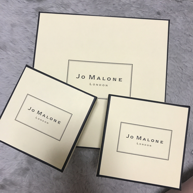 Jo Malone(ジョーマローン)のジョーマローン  箱・ショッパーセット(招待券付き） インテリア/住まい/日用品の収納家具(ケース/ボックス)の商品写真