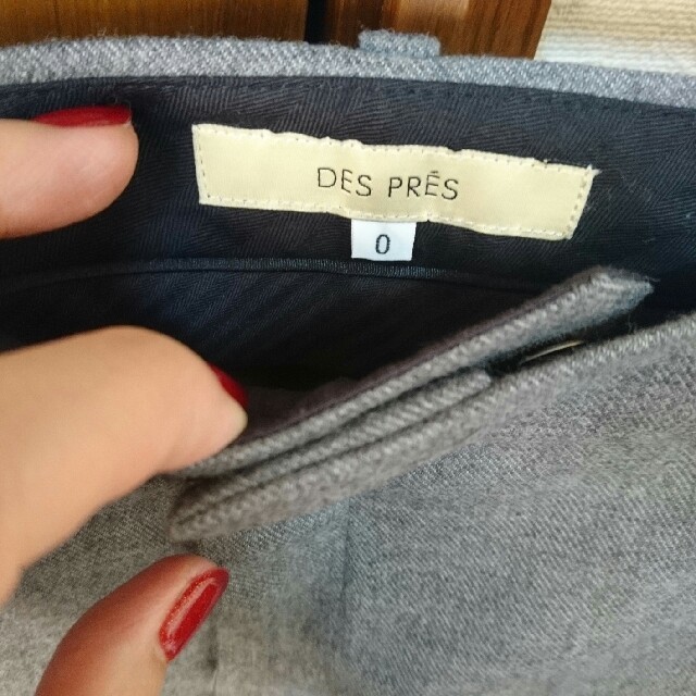 DES PRES(デプレ)の【美品】DES PRES/ｳｰﾙﾊﾟﾝﾂ/ｾﾝﾀｰﾌﾟﾚｽ/ｸﾞﾚｰ レディースのパンツ(クロップドパンツ)の商品写真