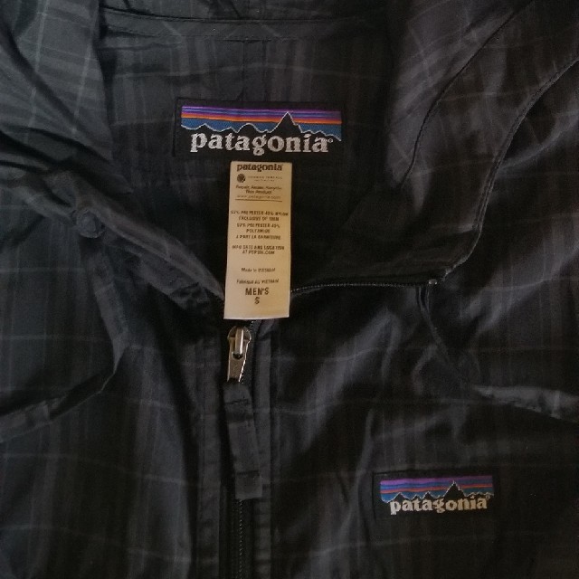 patagonia(パタゴニア)のパタゴニア　ファーストサンジャケット　Sサイズ メンズのジャケット/アウター(ナイロンジャケット)の商品写真