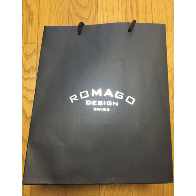 ROMAGO DESIGN(ロマゴデザイン)のロマゴ 腕時計 イエロー 文字盤 ダーツ柄 メンズの時計(腕時計(アナログ))の商品写真