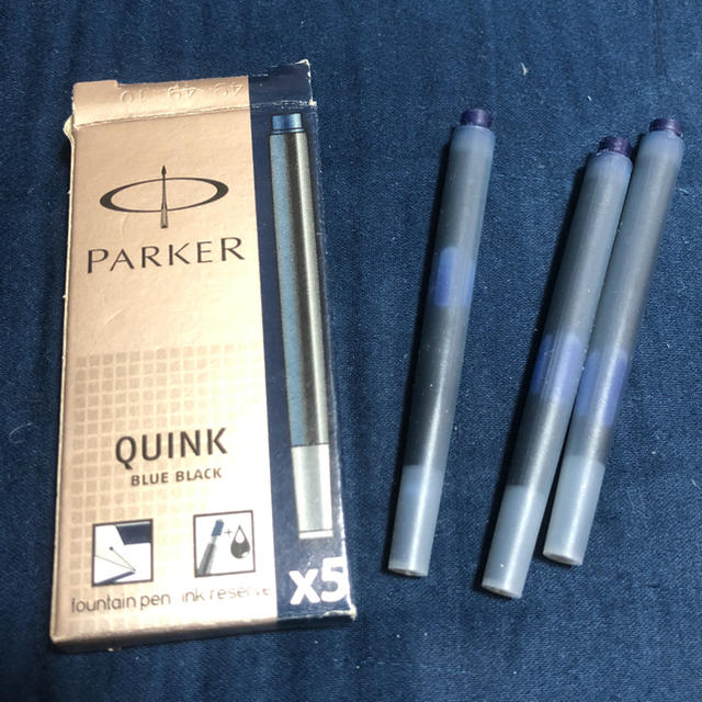 Parker(パーカー)の万年筆のインクカートリッジ インテリア/住まい/日用品の文房具(ペン/マーカー)の商品写真