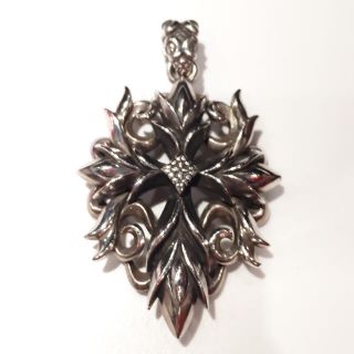 Bloody Mary Andromeda Pendant(ネックレス)