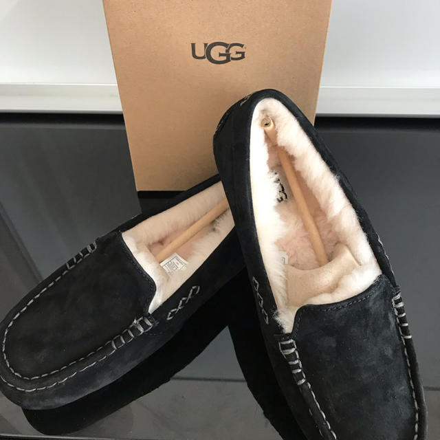 早い者勝ち 未使用 新品 - UGG アグ UGG 23センチ モカシン スリッポン
