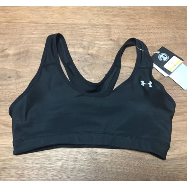 UNDER ARMOUR(アンダーアーマー)の☆専用☆新品タグ付き アンダーアーマー  フィットネスブラ スポーツ/アウトドアのトレーニング/エクササイズ(トレーニング用品)の商品写真