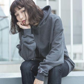 チャンピオン(Champion)の【新品・未使用】 チャンピオン HOODED オーバーサイズ パーカー M(パーカー)