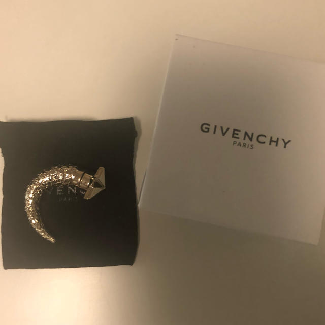 Givenchy shark tooth earring