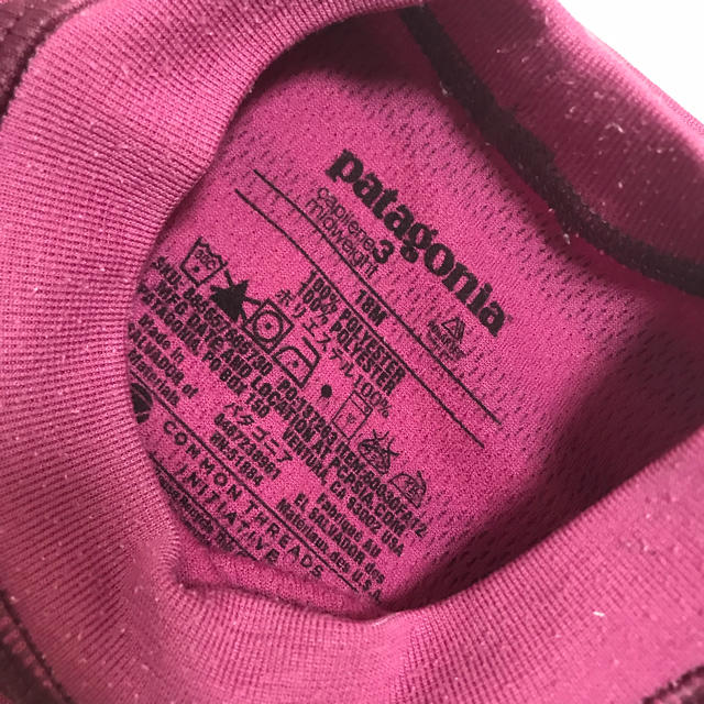 patagonia(パタゴニア)の【yukako28様】Patagonia キャプリーン3 上下セット 18m  キッズ/ベビー/マタニティのキッズ服男の子用(90cm~)(Tシャツ/カットソー)の商品写真