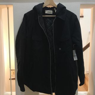 フィアオブゴッド(FEAR OF GOD)のfog essentials shacket black XS(シャツ)