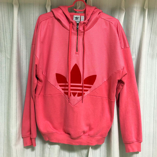 adidas(アディダス)の●Adidas Originals フーディー● レディースのトップス(トレーナー/スウェット)の商品写真