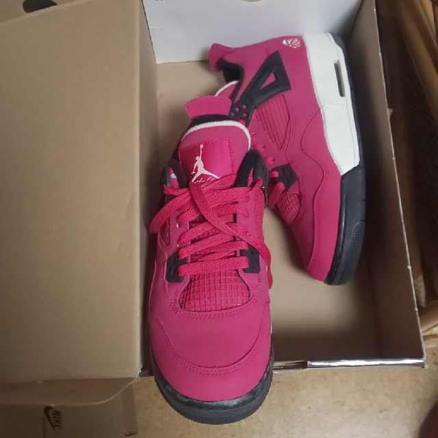 GIRLS AIR JORDAN 4 RETRO GSレディース