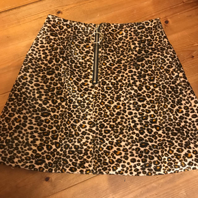 SPINNS(スピンズ)のヒョウ柄 スカート レディースのスカート(ひざ丈スカート)の商品写真