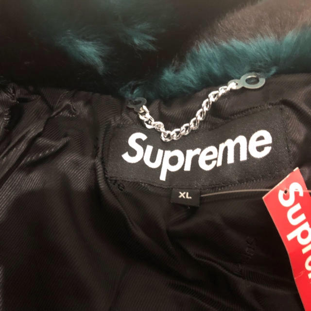 Supreme(シュプリーム)の最終値下げsupreme Fur JKT XL レディースのジャケット/アウター(毛皮/ファーコート)の商品写真