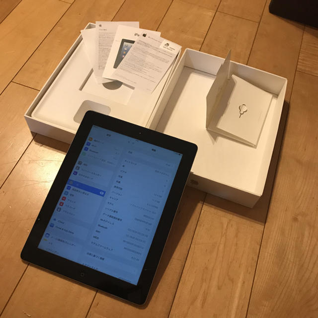 iPad 第四世代 16GB Cellular SB (送料込み)